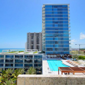Espectacular Apartamento Vacacional con Piscina en Miami Beach